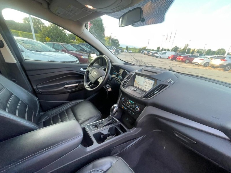 Ford Escape Vehicle Image 04