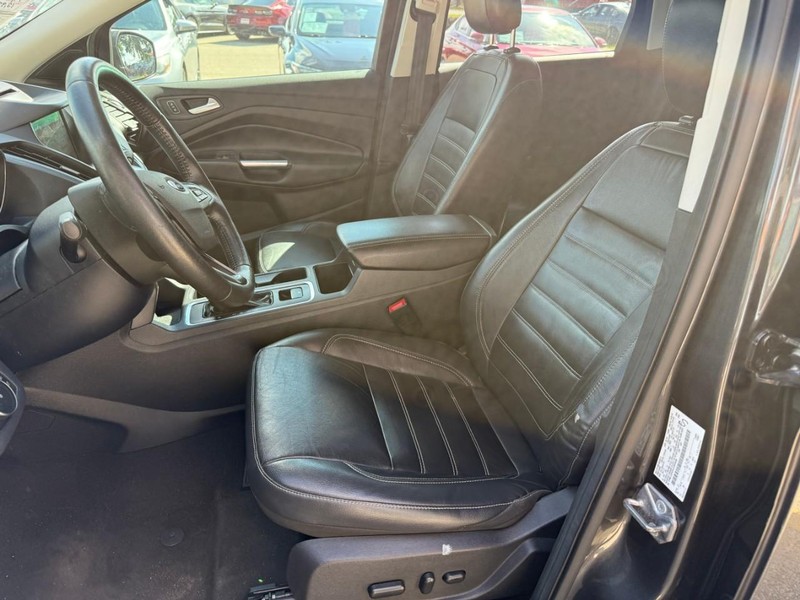 Ford Escape Vehicle Image 09
