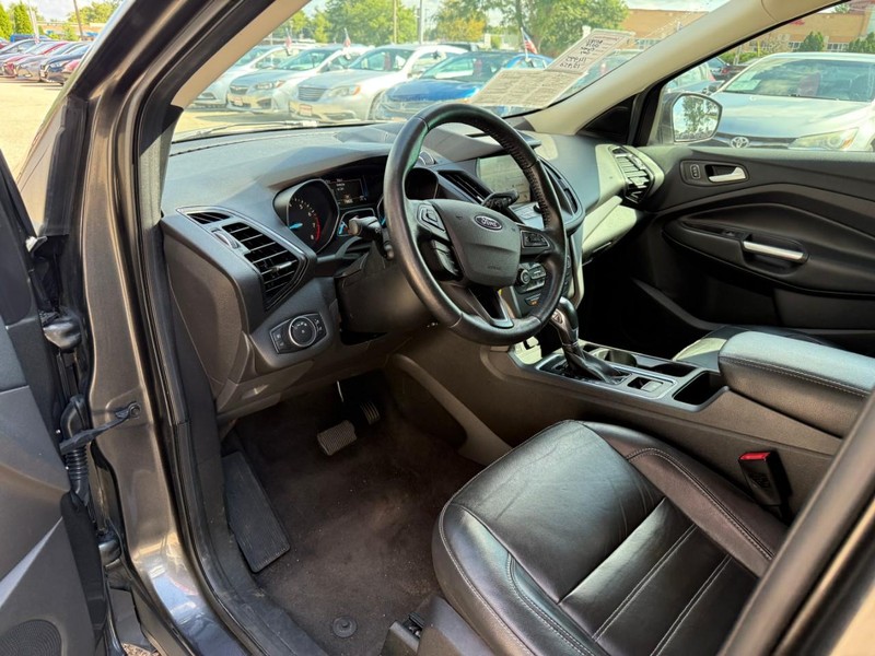 Ford Escape Vehicle Image 10