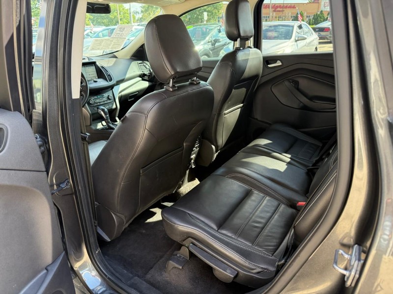 Ford Escape Vehicle Image 12