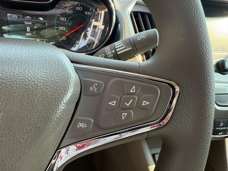 Chevrolet Cruze Vehicle Image 21