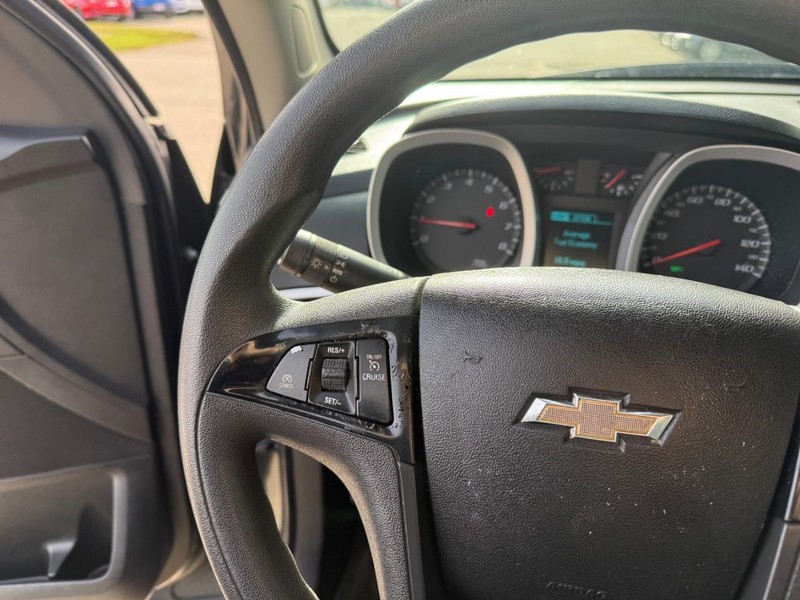 Chevrolet Equinox Vehicle Image 19