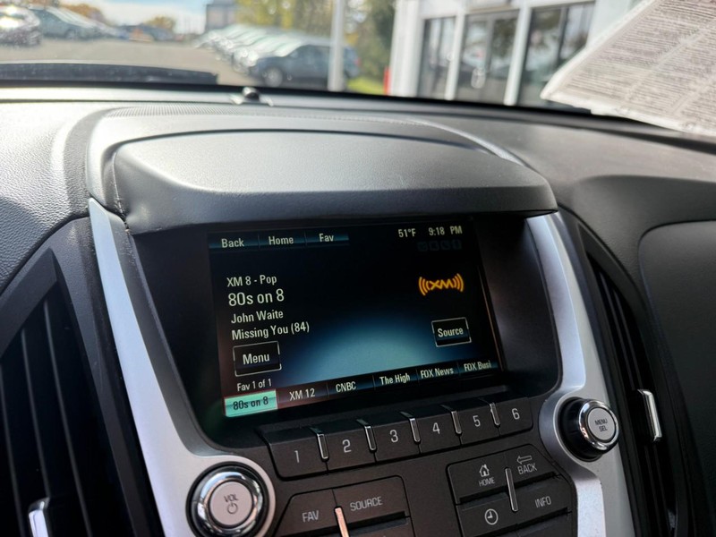 Chevrolet Equinox Vehicle Image 23