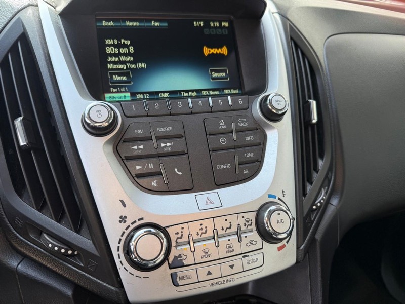 Chevrolet Equinox Vehicle Image 24