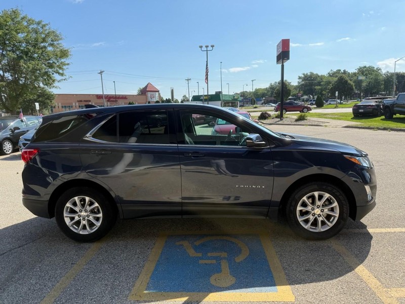 Chevrolet Equinox Vehicle Image 04