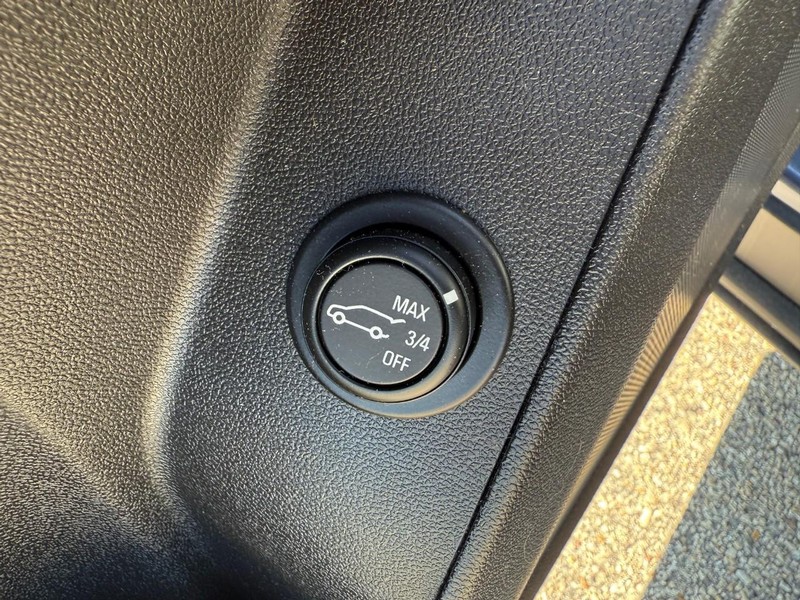 Chevrolet Equinox Vehicle Image 19