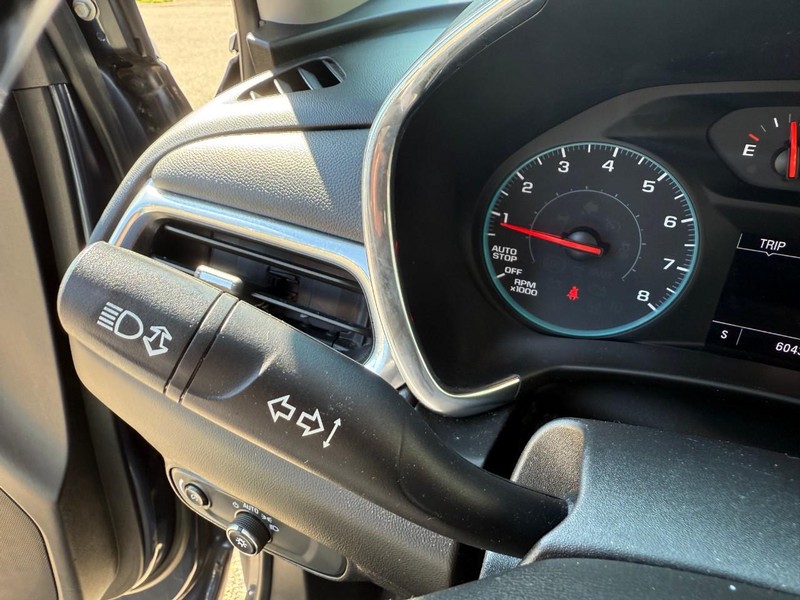Chevrolet Equinox Vehicle Image 23