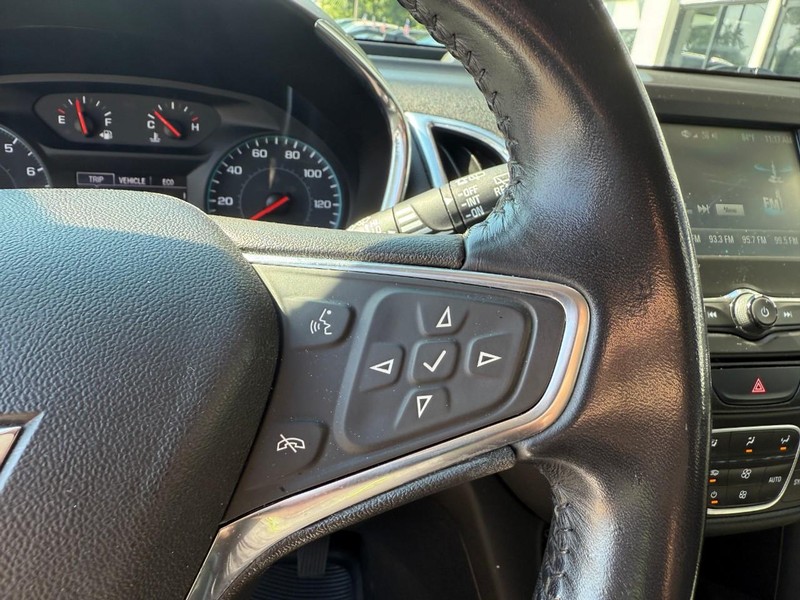 Chevrolet Equinox Vehicle Image 25