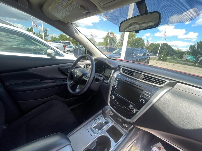 Nissan Murano Vehicle Image 05