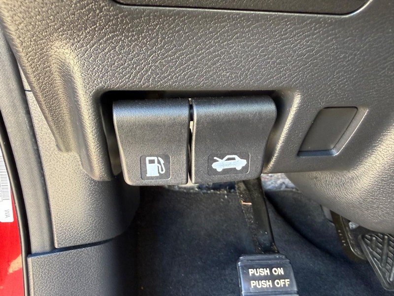 Nissan Murano Vehicle Image 19