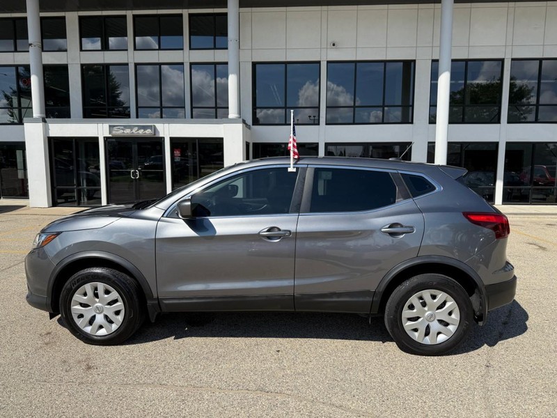 Nissan Rogue Sport Vehicle Image 08