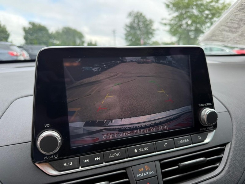 Nissan Altima Vehicle Image 30