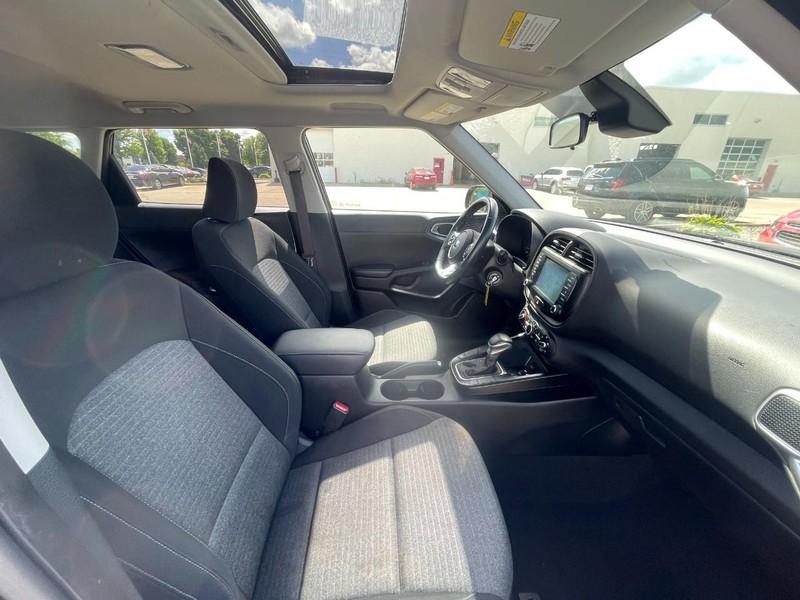 Kia Soul Vehicle Image 04