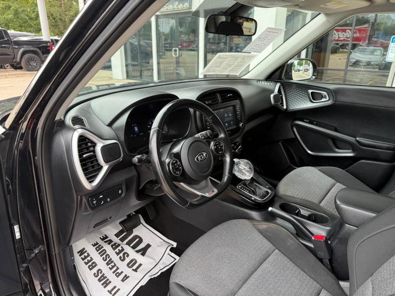 Kia Soul Vehicle Image 10