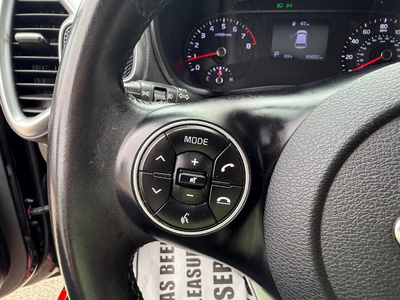 Kia Soul Vehicle Image 21