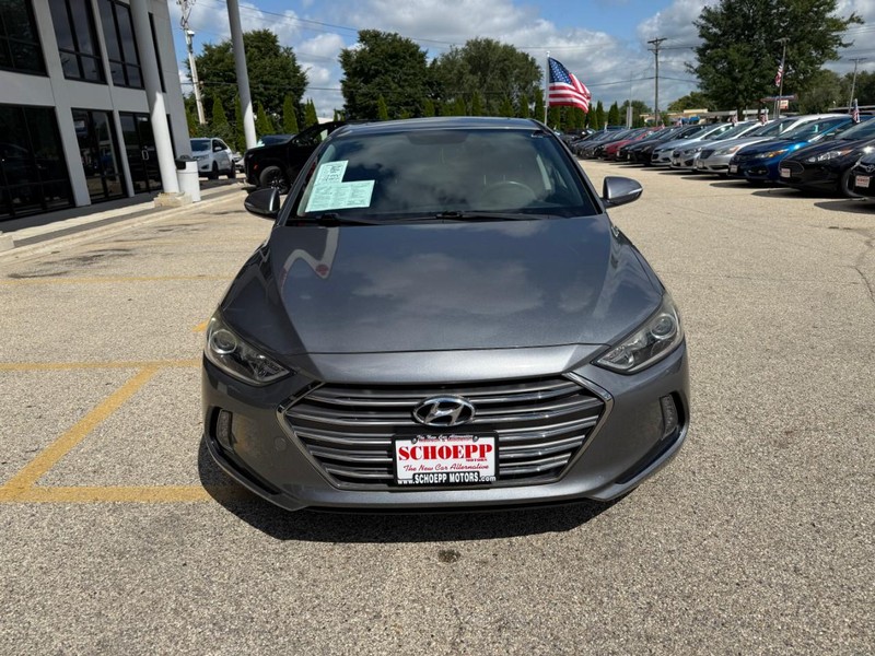 Hyundai Elantra Vehicle Image 02