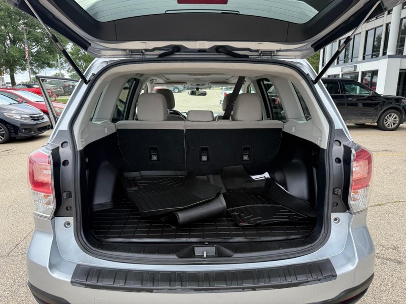 Subaru Forester Vehicle Image 13