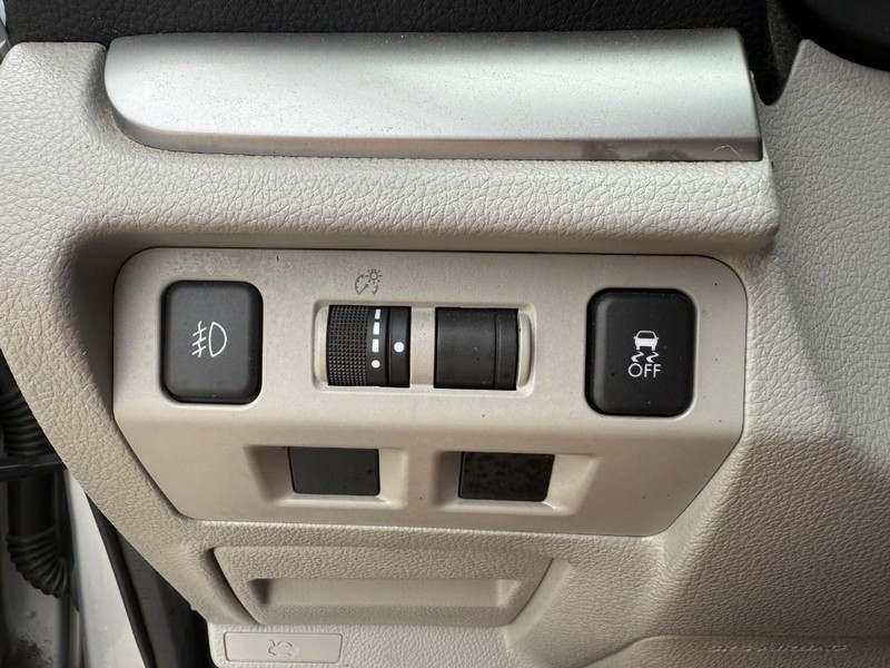 Subaru Forester Vehicle Image 18