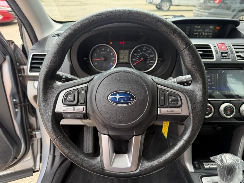 Subaru Forester Vehicle Image 19