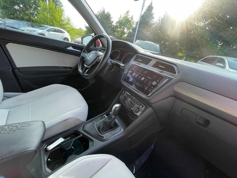 Volkswagen Tiguan Vehicle Image 05