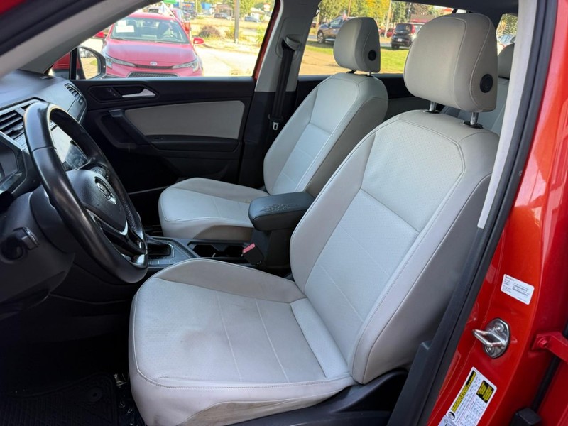 Volkswagen Tiguan Vehicle Image 09