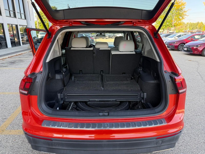 Volkswagen Tiguan Vehicle Image 13