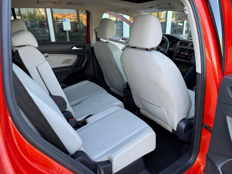 Volkswagen Tiguan Vehicle Image 15