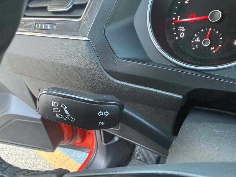 Volkswagen Tiguan Vehicle Image 20