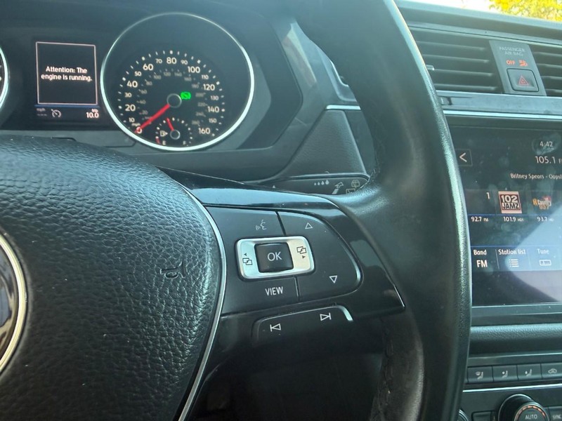 Volkswagen Tiguan Vehicle Image 22