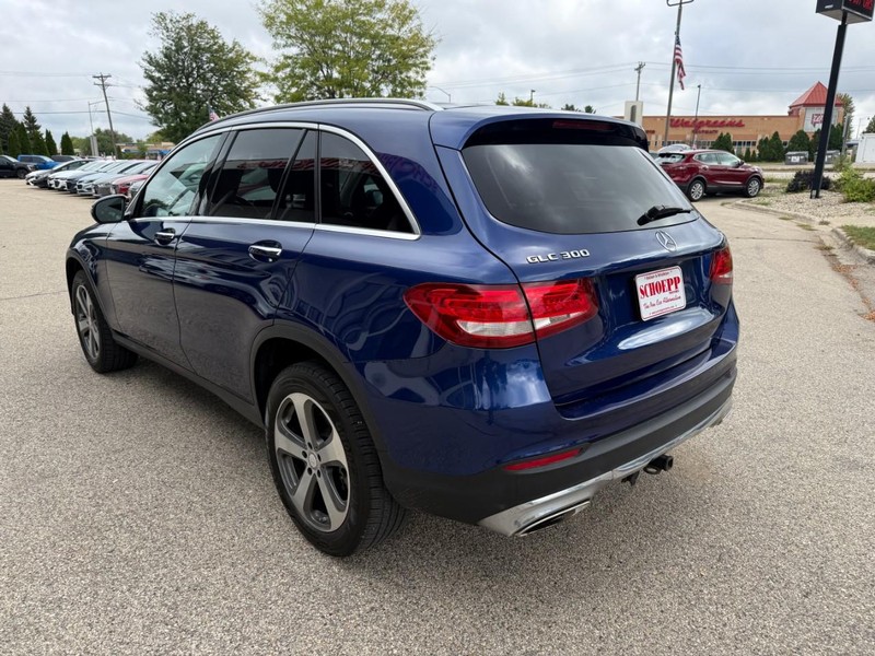 Mercedes-Benz GLC Vehicle Image 07
