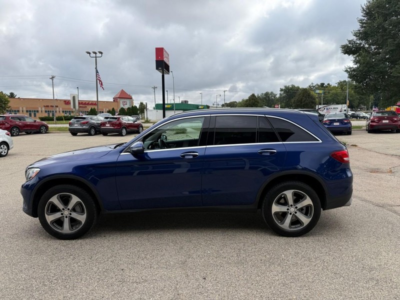 Mercedes-Benz GLC Vehicle Image 08