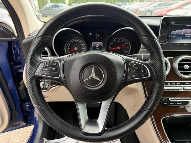 Mercedes-Benz GLC Vehicle Image 22