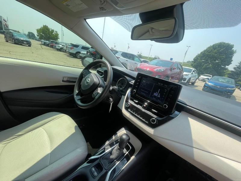 Toyota Corolla Vehicle Image 05