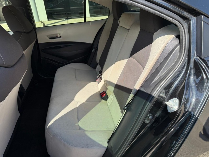 Toyota Corolla Vehicle Image 11