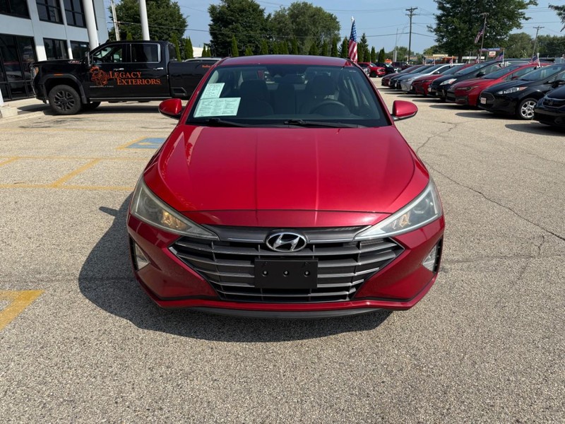 Hyundai Elantra Vehicle Image 02