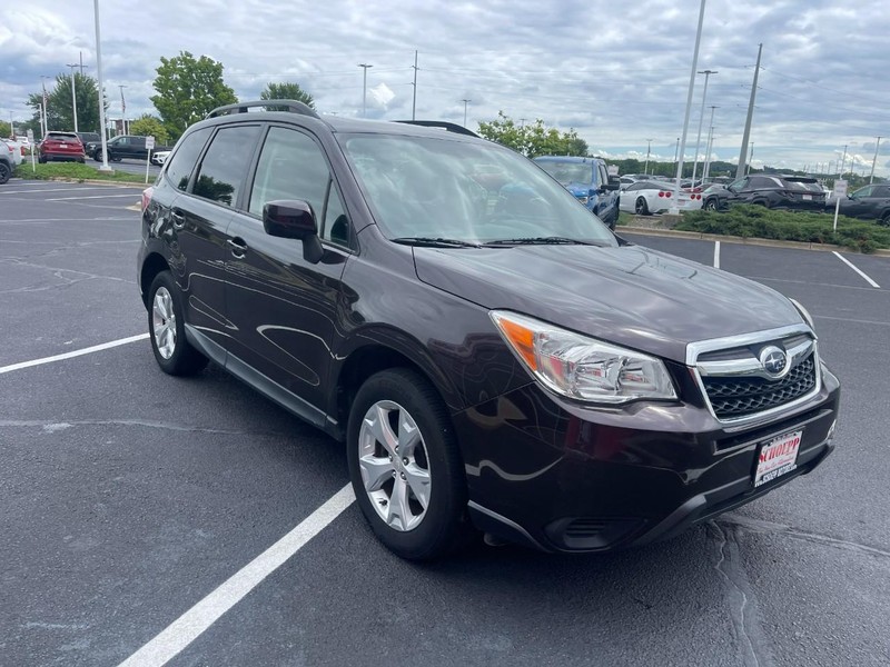 Subaru Forester Vehicle Image 02