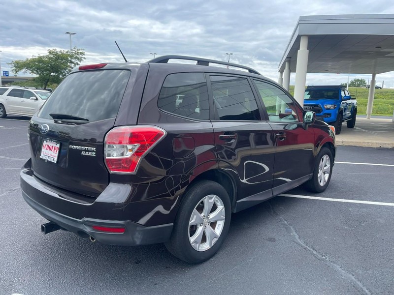 Subaru Forester Vehicle Image 03