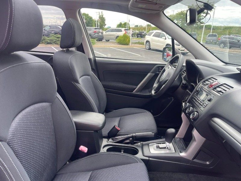 Subaru Forester Vehicle Image 10