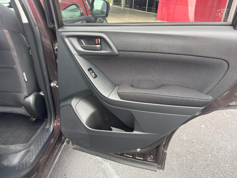 Subaru Forester Vehicle Image 15