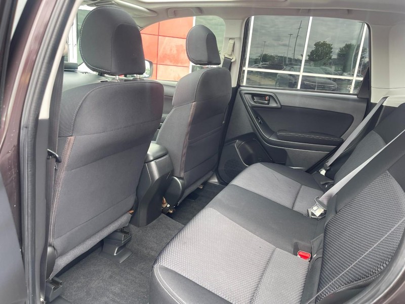 Subaru Forester Vehicle Image 16