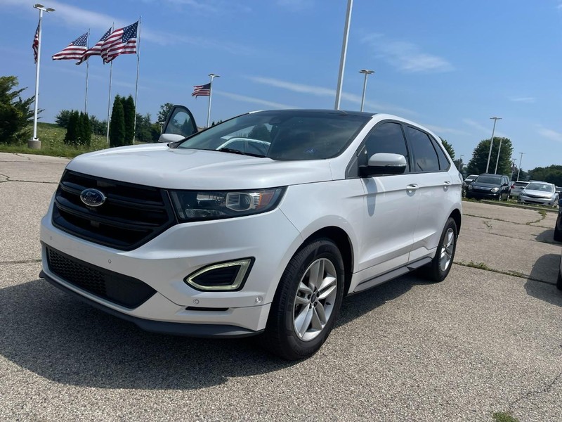 Ford Edge Vehicle Image 02