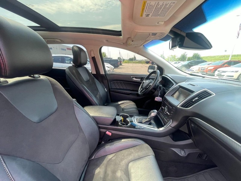 Ford Edge Vehicle Image 05