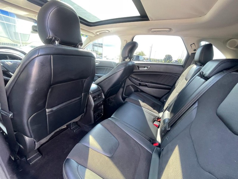 Ford Edge Vehicle Image 08