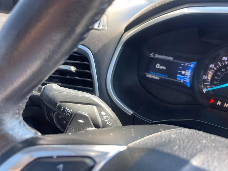 Ford Edge Vehicle Image 18