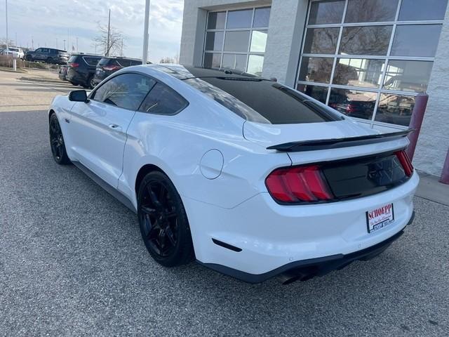 Ford Mustang Vehicle Image 04