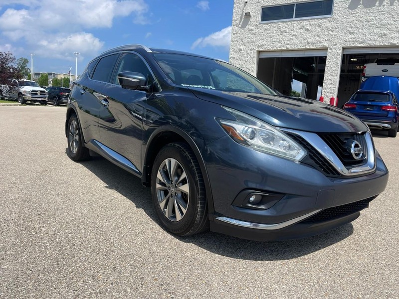 Nissan Murano Vehicle Image 02