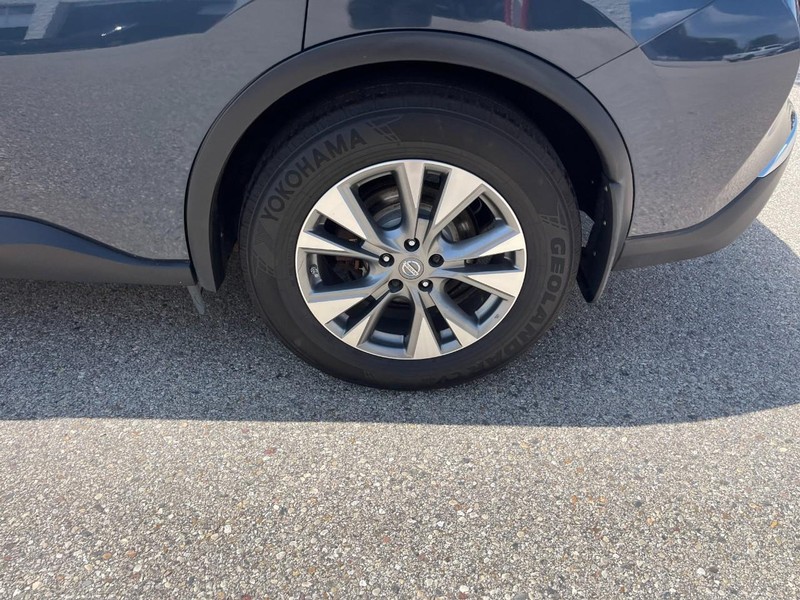 Nissan Murano Vehicle Image 04