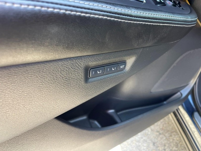 Nissan Murano Vehicle Image 20