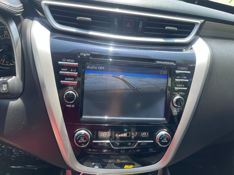 Nissan Murano Vehicle Image 23