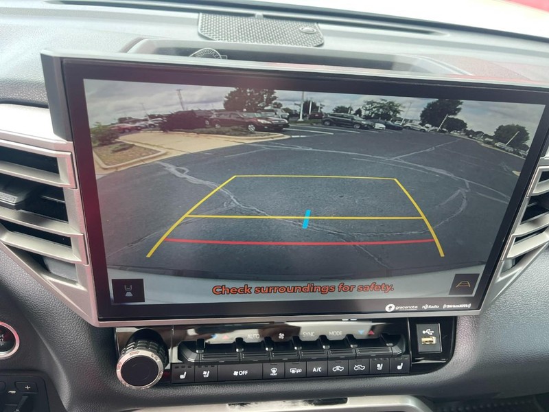 Toyota Tundra 4WD Vehicle Image 36